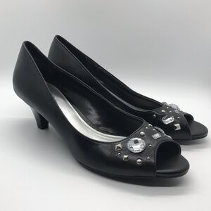 Fioni Black Peep-Toe Kitten Heels Size 6.5, EUC